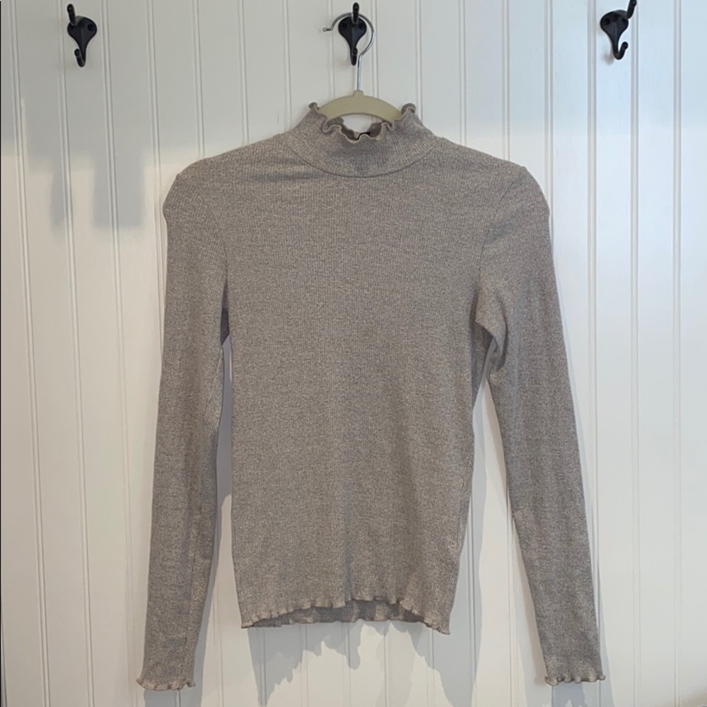 Ribbed mock neck long sleeve